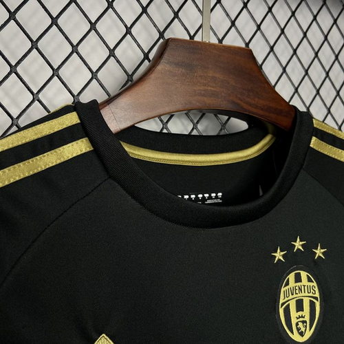 2004-05 Juventus Home Retro
